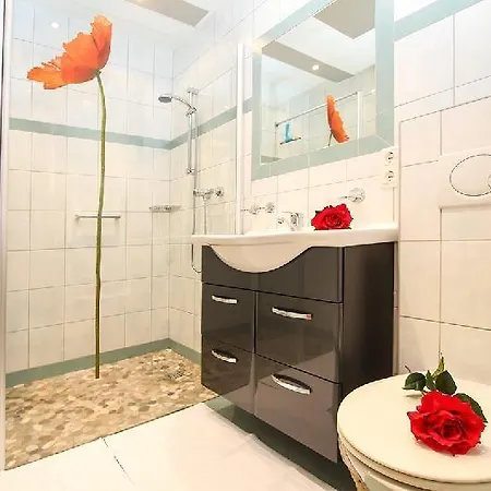 شقة Ferienhaus-Resi-Ferienwohnung-Typ-4 *
